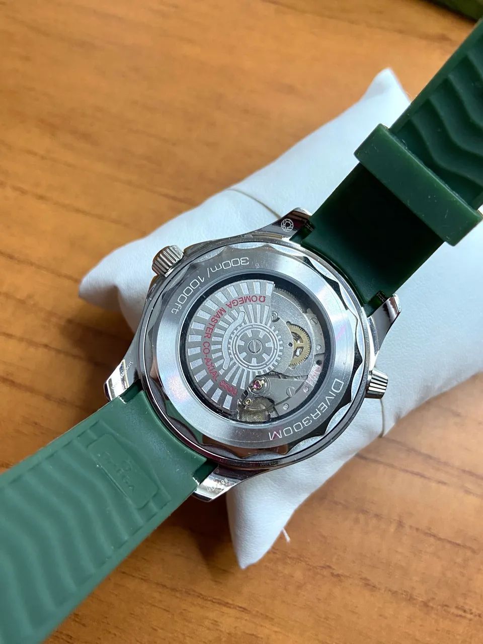 Relógio Omega Seamaster Verde automático bezel em ceramica - Foto 5