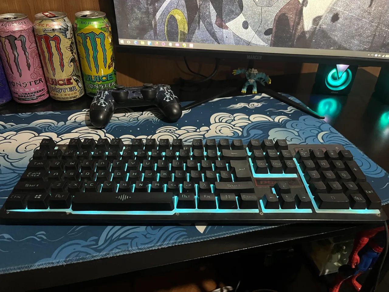 Teclado mecânico e mouse de led 