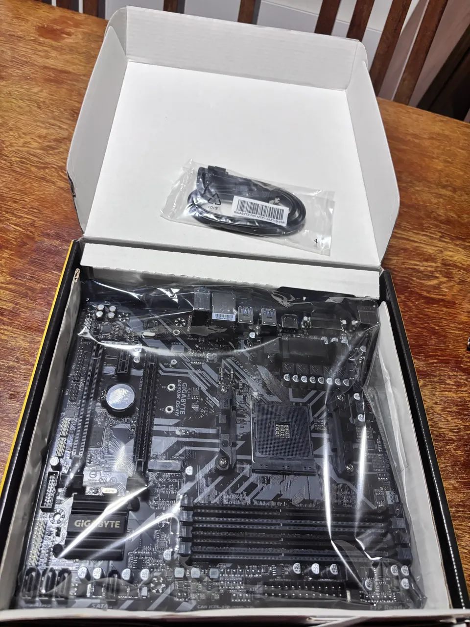 Vendo placa B450M DS3H - Foto 2