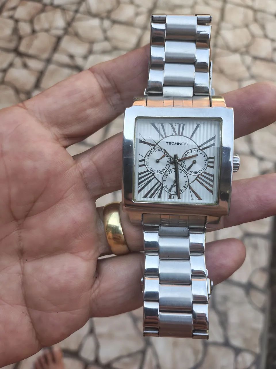 Vendo relógio technos 