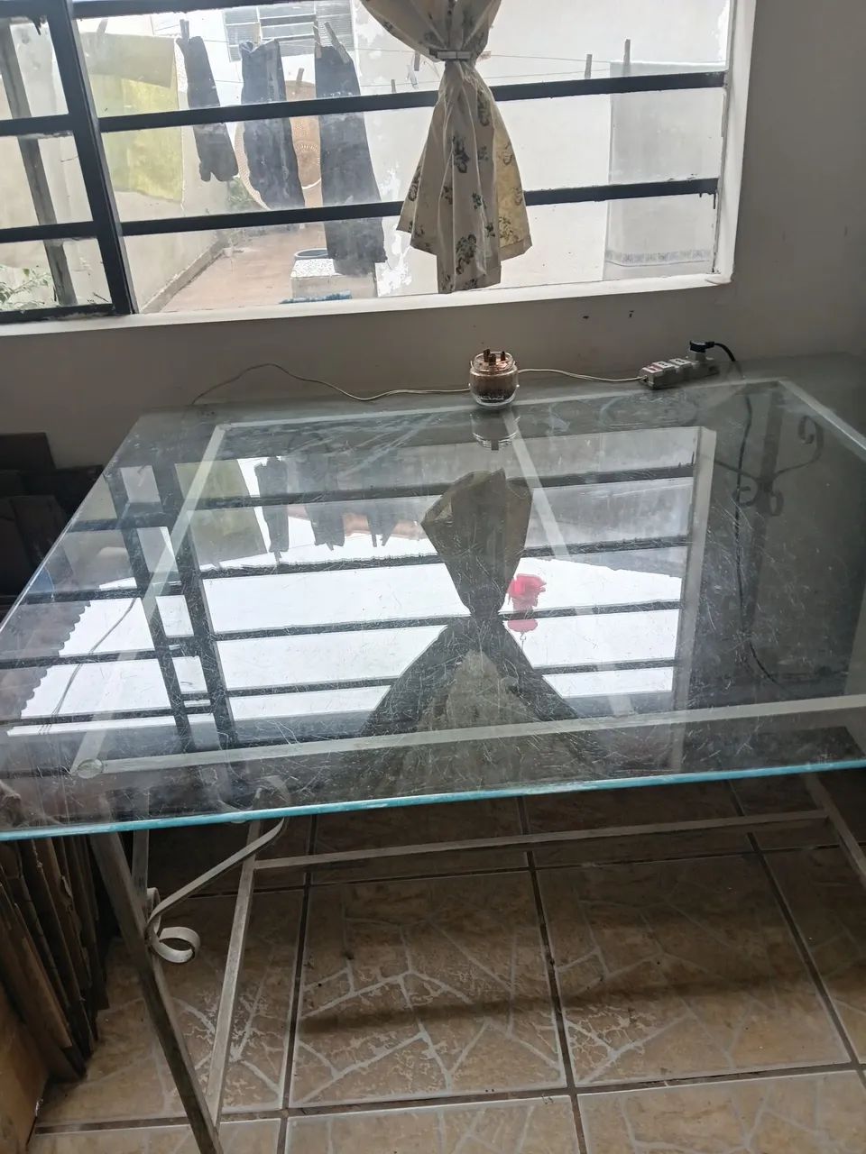 Mesa com tampa de vidro  - Foto 4