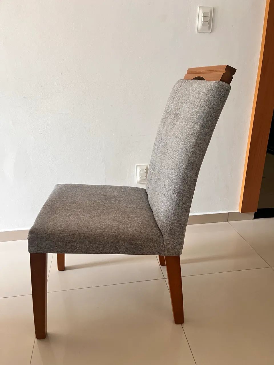 Cadeira madeira maciça 