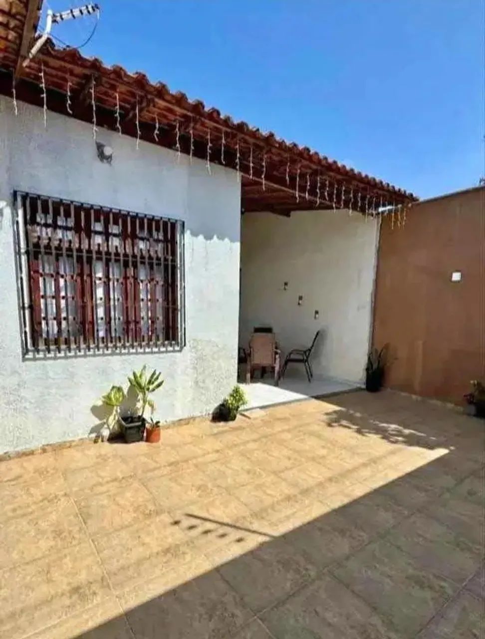 Vendo casa com urgência no tenoné 