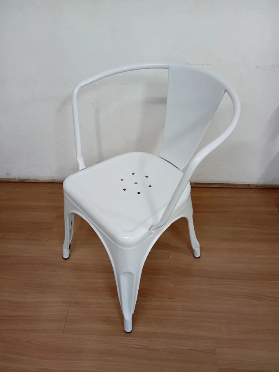 Cadeira Fixa Design Tolix com Braços Metal Branca - Foto 4