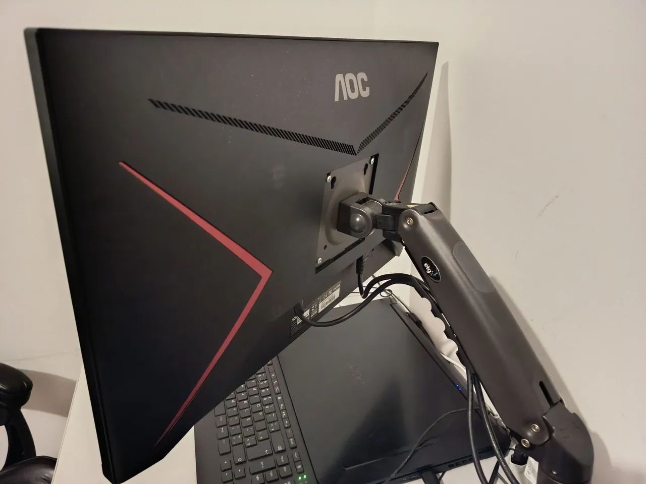 Monitor AOC 27" 100HZ - Foto 3