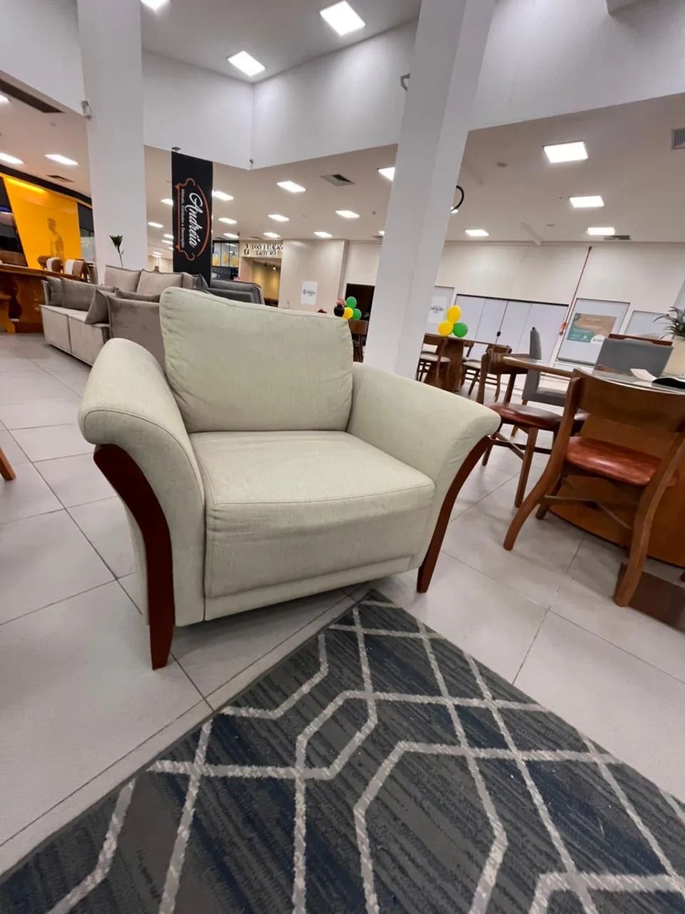 DUAS POLTRONAS DE LUXO - 2.000,00  - Foto 2