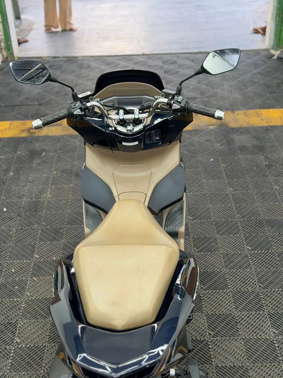 HONDA PCX DLX 2025  - Foto 4
