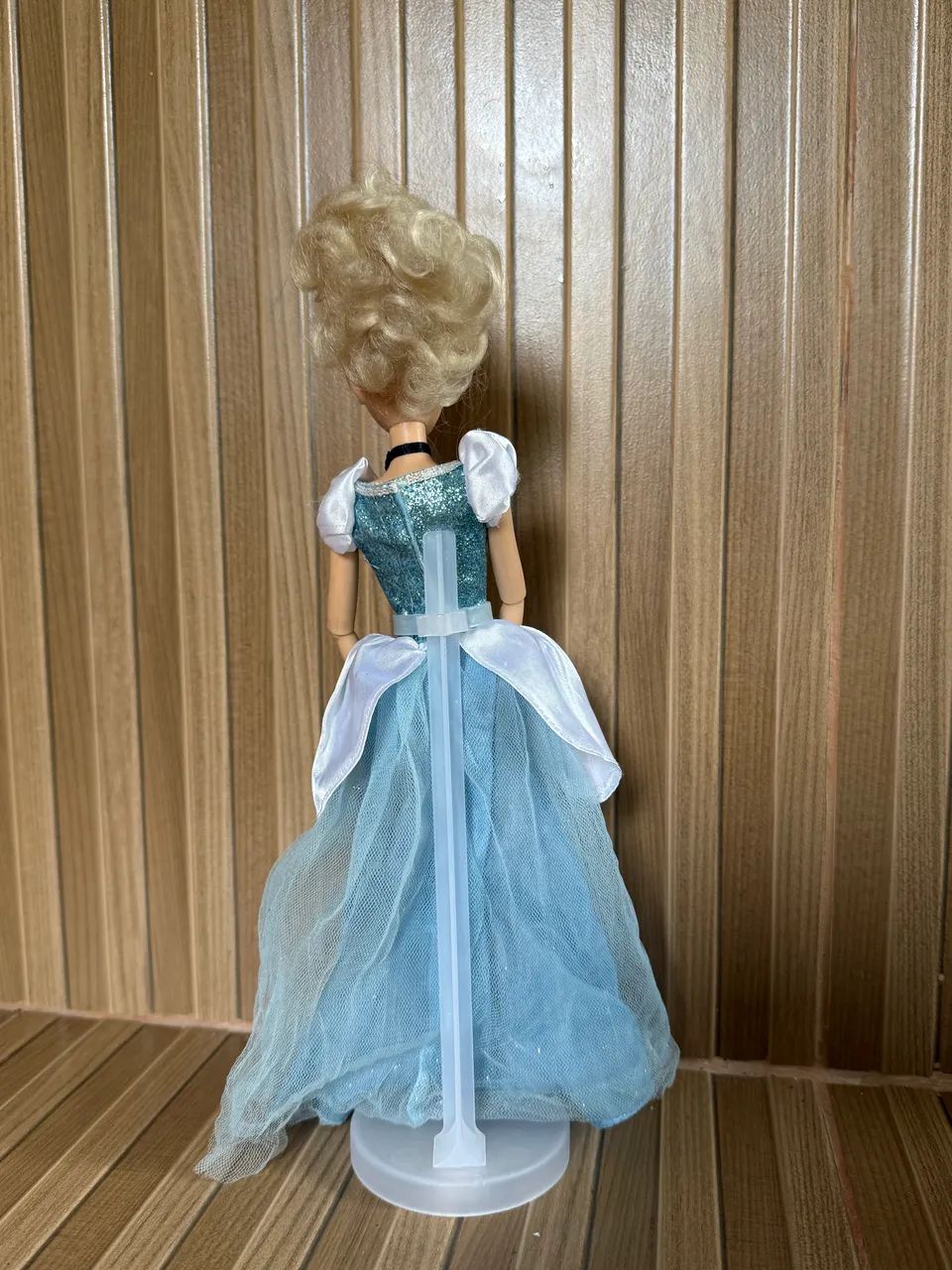 boneca cinderela disney articulada - Foto 4