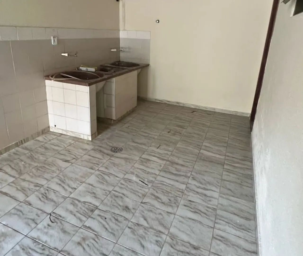 Casa à venda no bairro Saraiva em Uberlândia - Foto 4