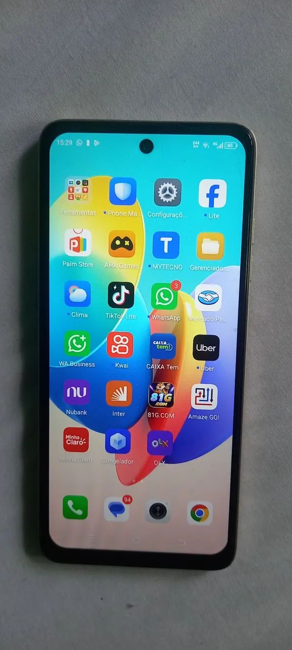 Smartphone tecno Spark GO 128GB 10 de RAM 