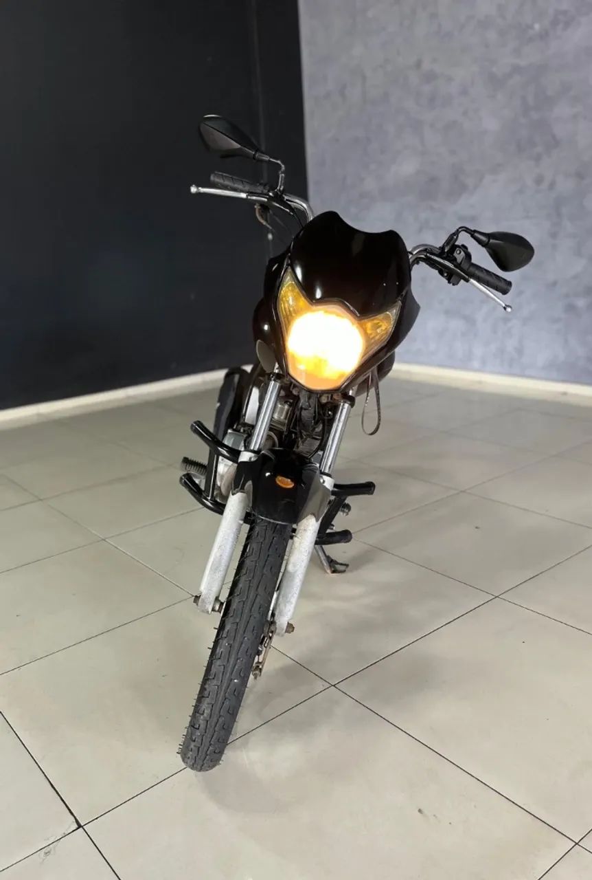 TITAN 150 ES - Foto 2