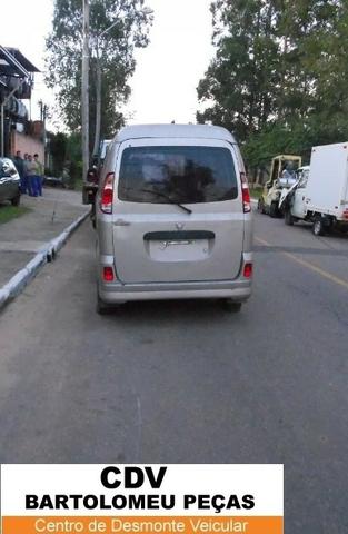 Peças Sucata Towner Van 2009 - Foto 3