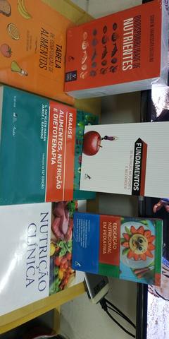 Livros do curso de Nutrição - Faculdade Estácio de Sá - Foto 2