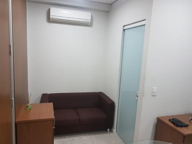 Linda Sala Comercial Mobiliada Andar Alto E Varanda - Foto 3