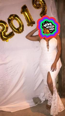 Vestido branco, usado apenas uma vez