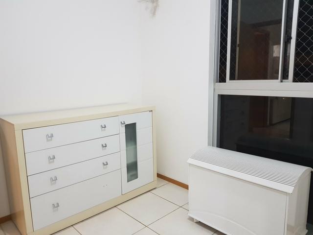 Alugo quarto mobiliado p mulher e - Foto 4
