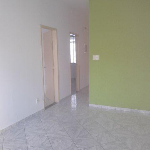Casa 100% Independente, 02 Quartos, Quintal, Garagem Ampla em Jardim Meriti - Foto 18