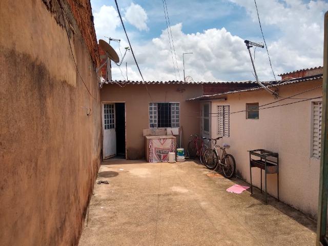 Casa Escriturada na QR 619 c/3 Qts + Barraco