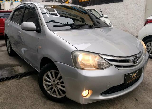 Toyota étios 27900 entrada 8mil parcelas de 469 entrada de 5mil parcelas de 698 - Foto 2