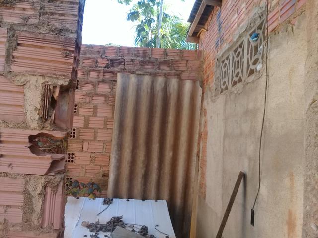 Vendo uma casa no candeias em comtruçao.troco por carro - Foto 6