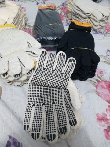 Vendo luvas pegmentadas 1,50$ o par esse valor e pra vim busca .