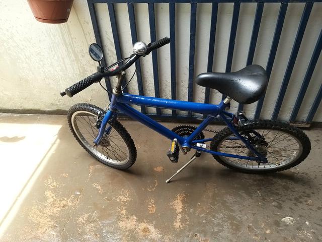Vendo bicicleta aro 20 td funcionando wats * passo débito e crédito nao parcelo