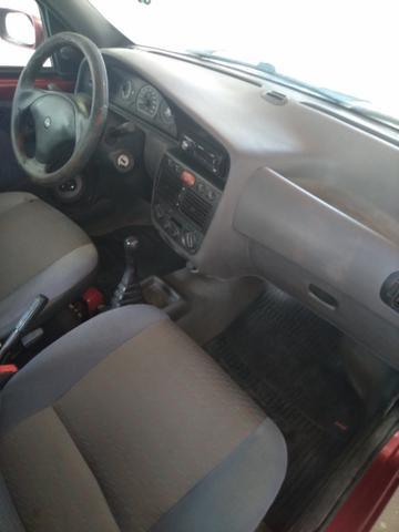 Lindo palio ex ano 99 completo só não tem direção hidráulica mas o resto tem tudo perfeito