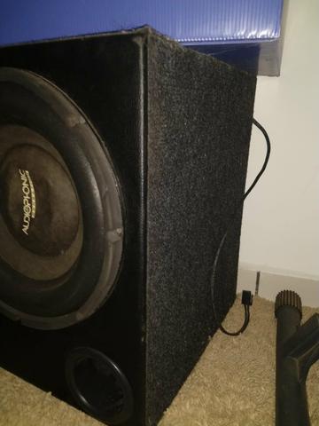 Caixa de som subwoofer