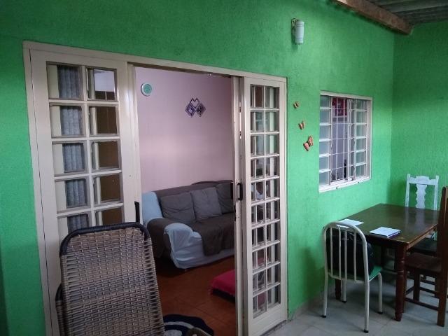 Vendo ótima casa de 3 quartos na QR 429 - Foto 2