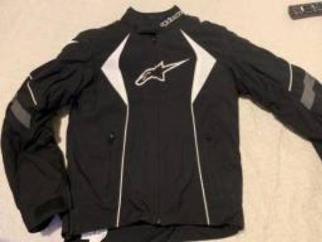 Jaqueta Alpinestars T-GP Plus R Air Preto Branco