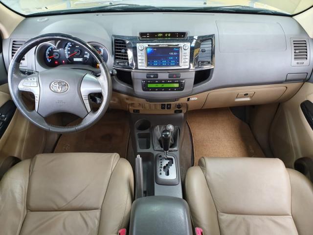 TOYOTA HILUX SW4 SRV 3.0 4X4 7L AUTOMÁTICO - Foto 3