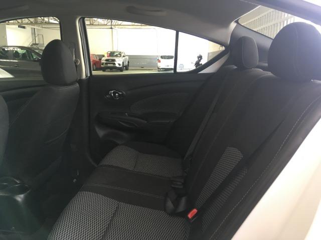Nissan Versa - Foto 9