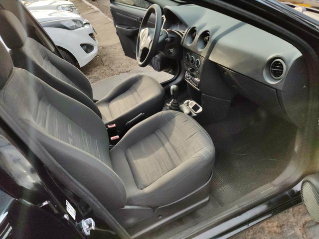 Prisma 1.4 completo 2011 manual super conservado - Foto 18