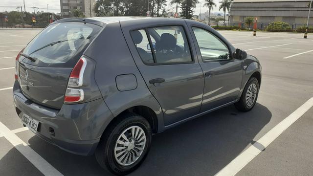 Sandero 1.0 16v completo,air bag e abs - Foto 4