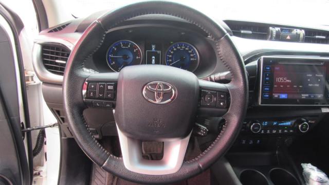 TOYOTA HILUX CD SRX 4X4 2.8 TDI 16V DIESEL AUT - Foto 6
