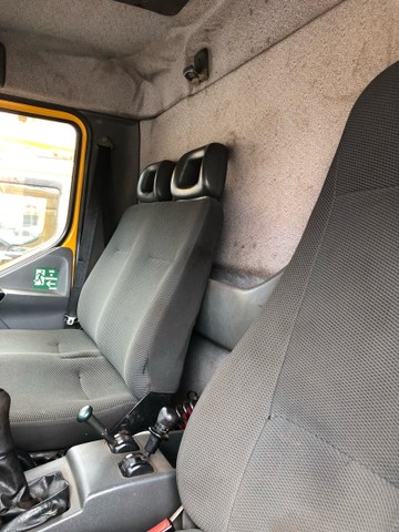 Guindaste Madal Md300C ano 2006 30T - Foto 6