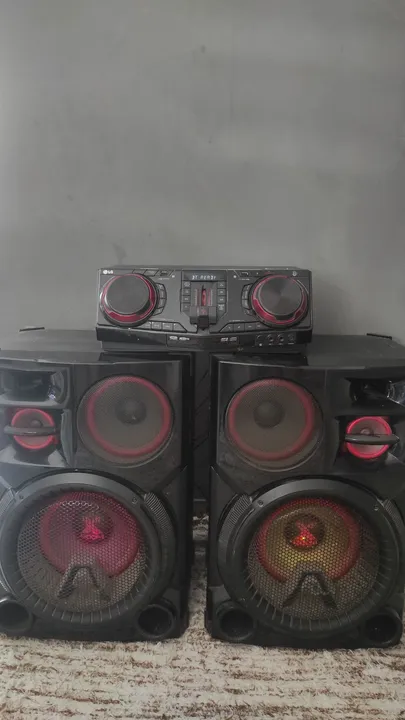 LG CJ98 2.700 E RMS 