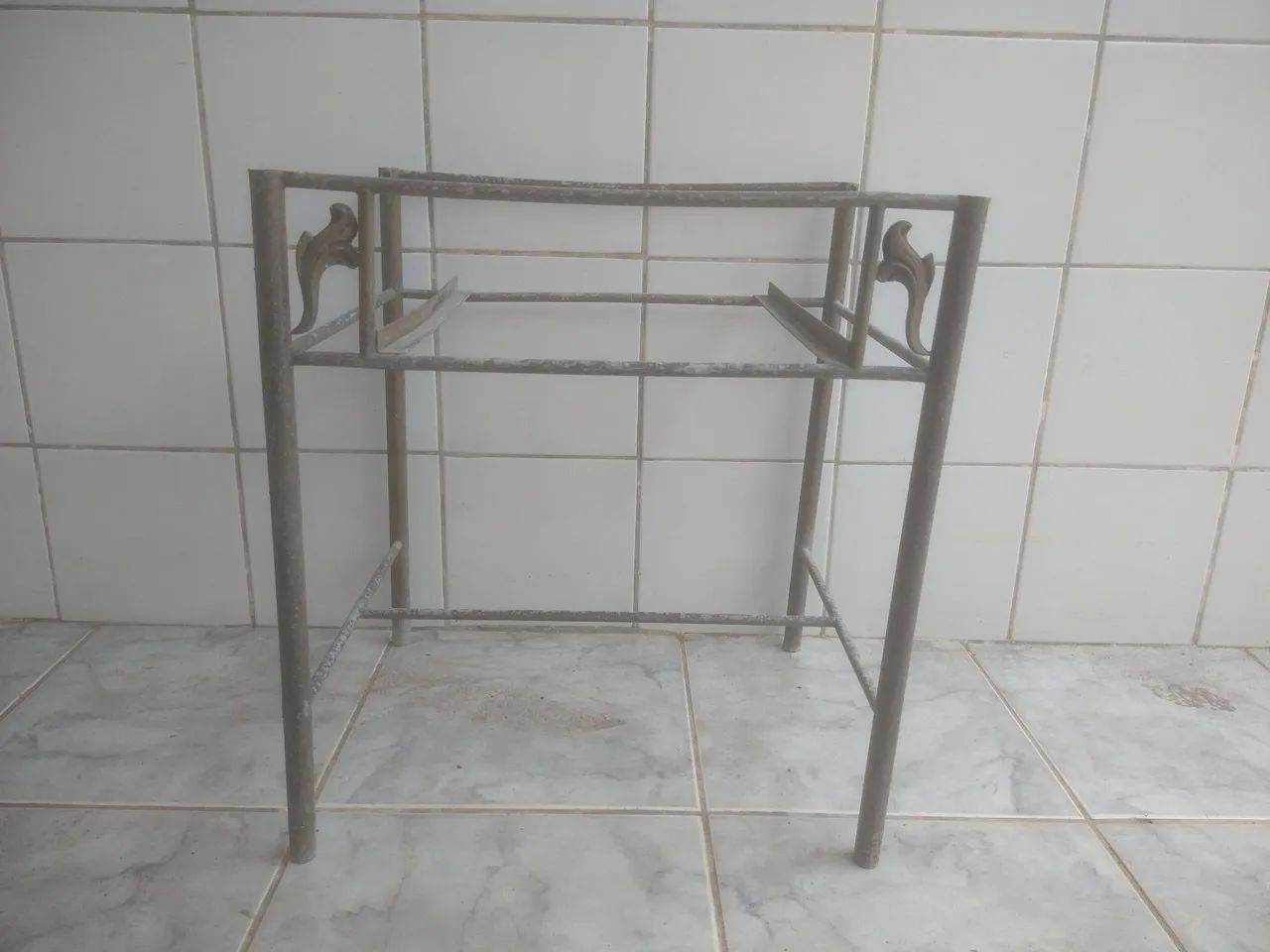 Brass Bedside Corner Table64684500996865120