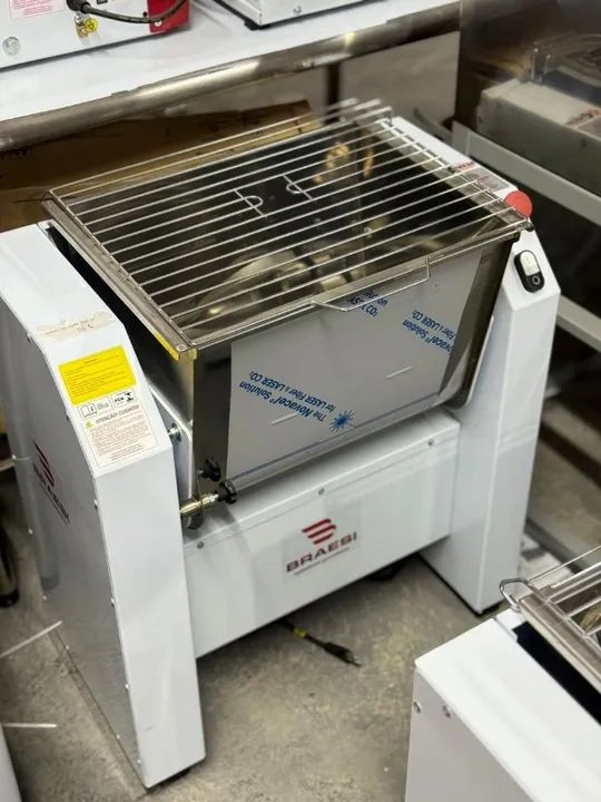 Amassadeira basculante 15kg semi rápida a pronta entrega Braesi