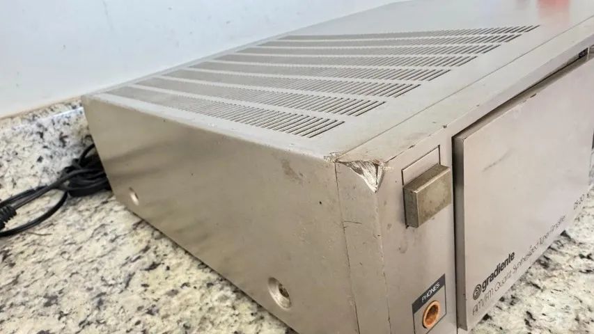 Sintonizador / Receiver Gradiente DS20 - Foto 2