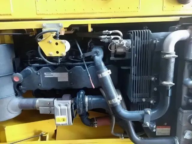 Escavadeira Komatsu PC 200 ano 2017 - Foto 3