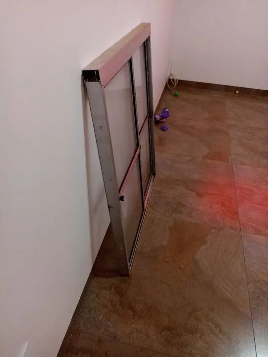 PORTA DE ALUMÍNIO COM VIDRO PARA BALCÃO 0,80 larg x 0, 92 alt - Foto 3