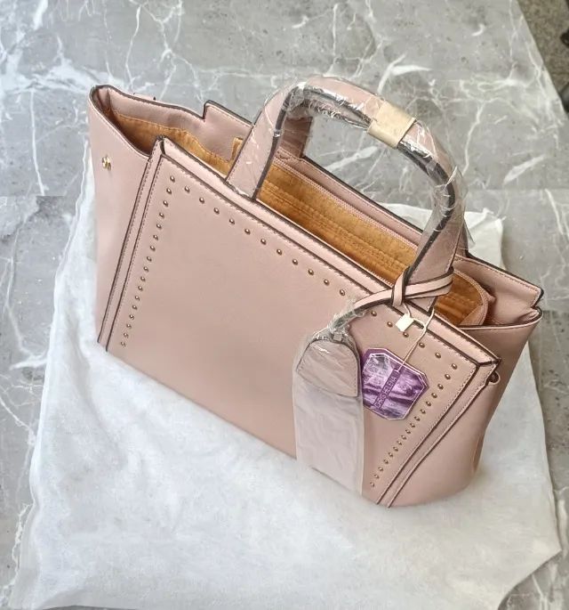 Bolsa feminina em couro Cris Helena