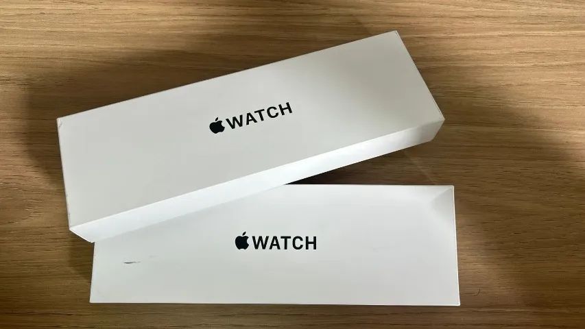 Apple Watch SE 2° Geração (40 mm) Estelar/Pulseira Esportiva Verde-Lago