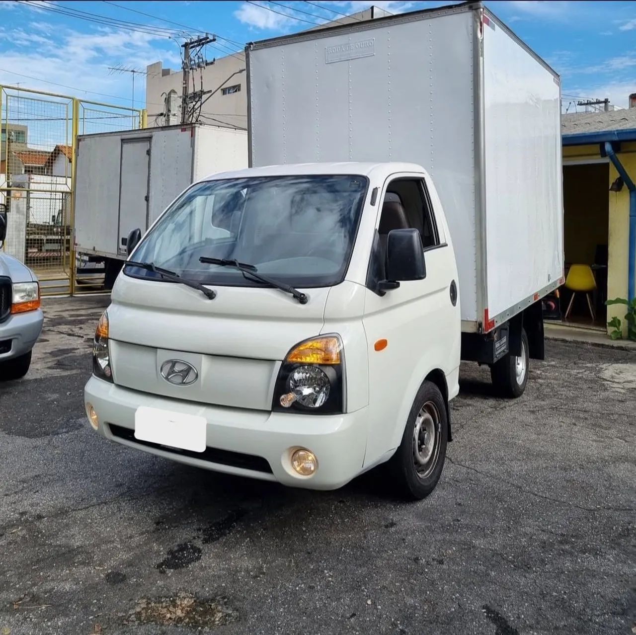 Hyundai HR - Baú - 2012 