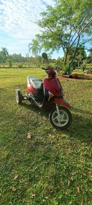 Scooter Honda Lead - Vermelha (TRICICLO ARTESANAL) - Foto 4