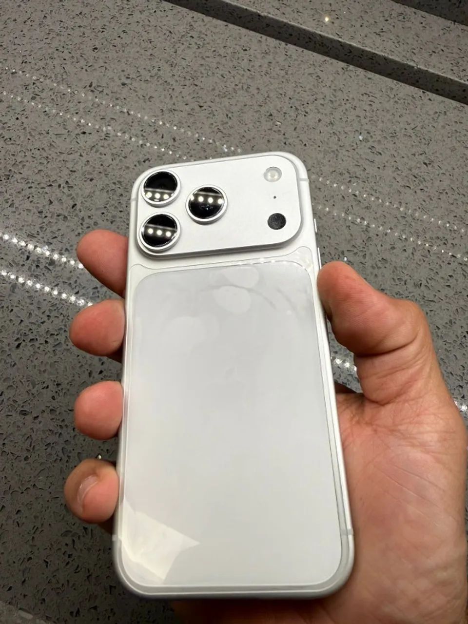 iPhone17Pro 256GB シルバー Apple-Iphone-17-Pro-Max-256gb-