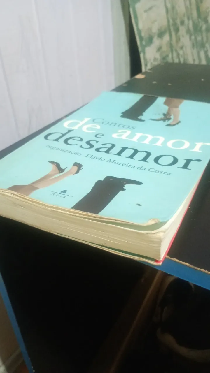 Livro CONTOS DE AMOR E DESAMOR