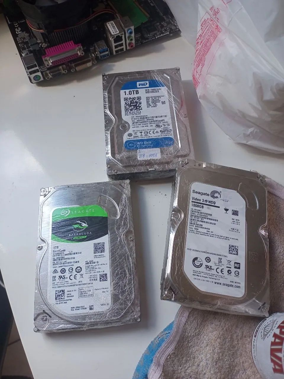 HDs 1TB  Seagate e WD