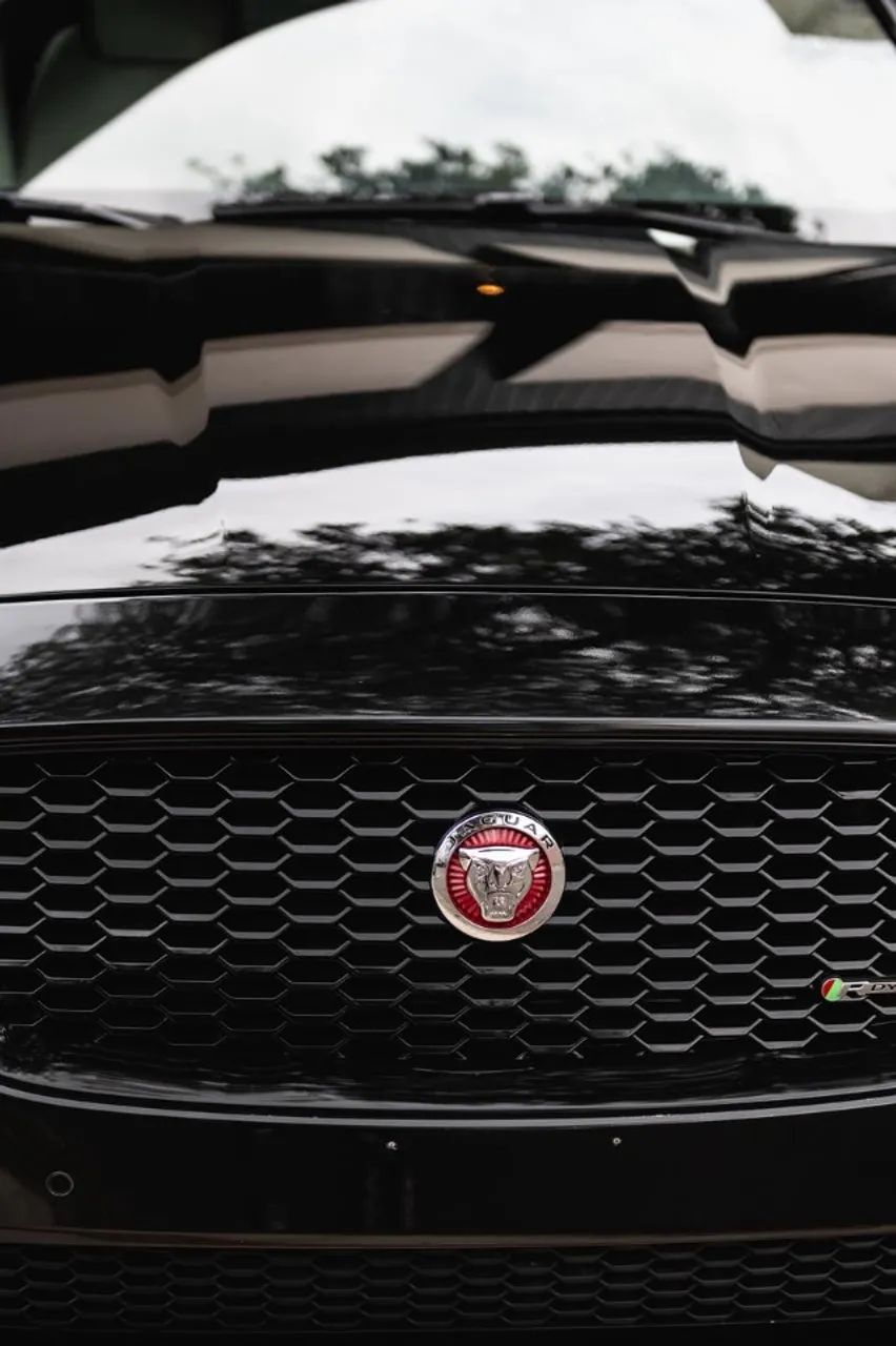 Jaguar E-Pace R-dynamic S 2.0 AWD 249cv Aut. 2020 - Foto 3